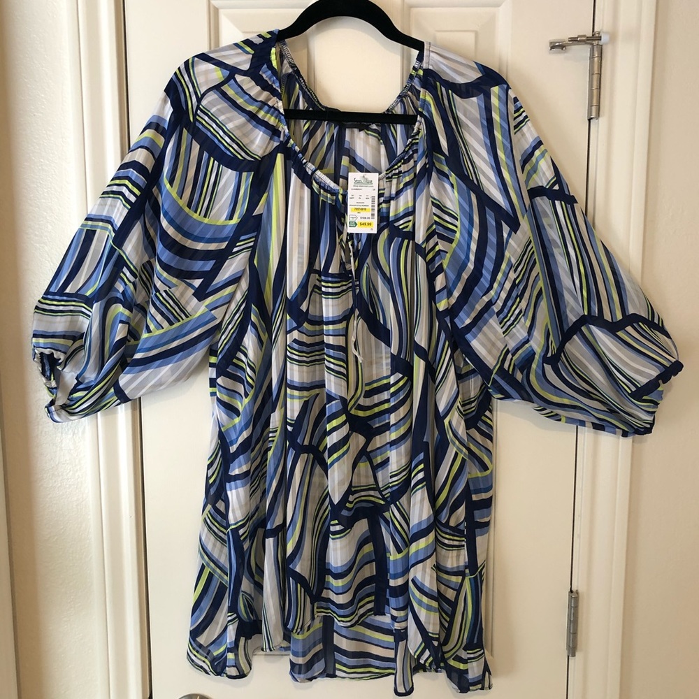 Travel Elements light and airy blouse